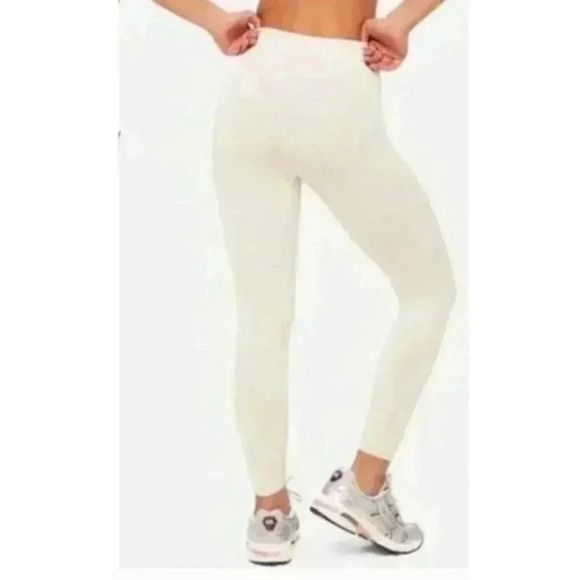 MATE the Label Cream Leggings - Picture 7 of 11